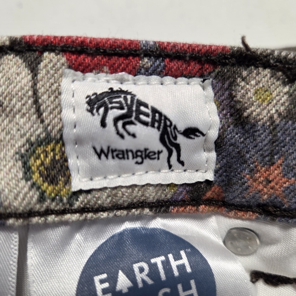 Wrangler Wanderer Jeans Womens 28x34 High Rise Flare Floral Print Boho Retro - Picture 10 of 11